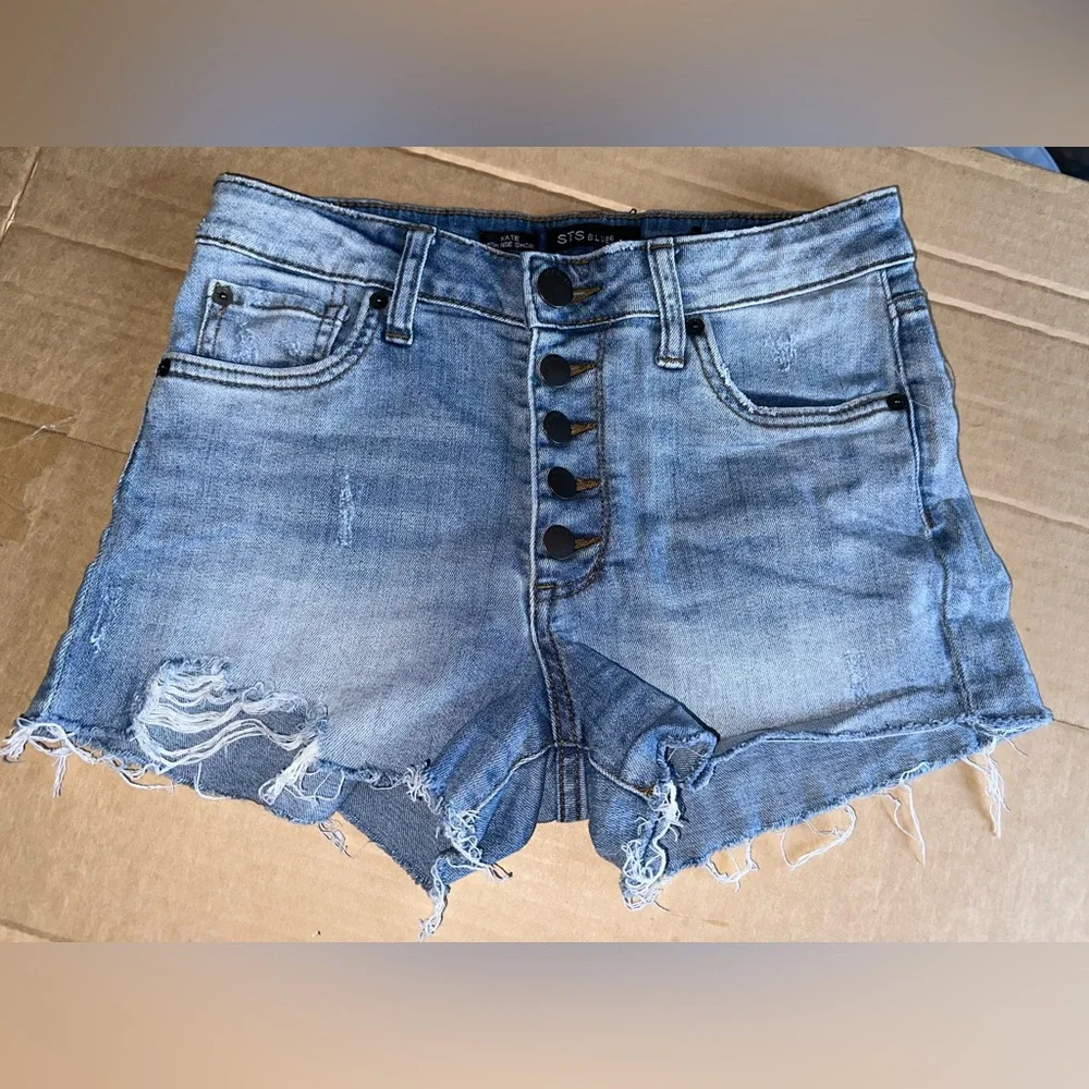 STS Blue Kate Cut Off High Rise Shorts size 26